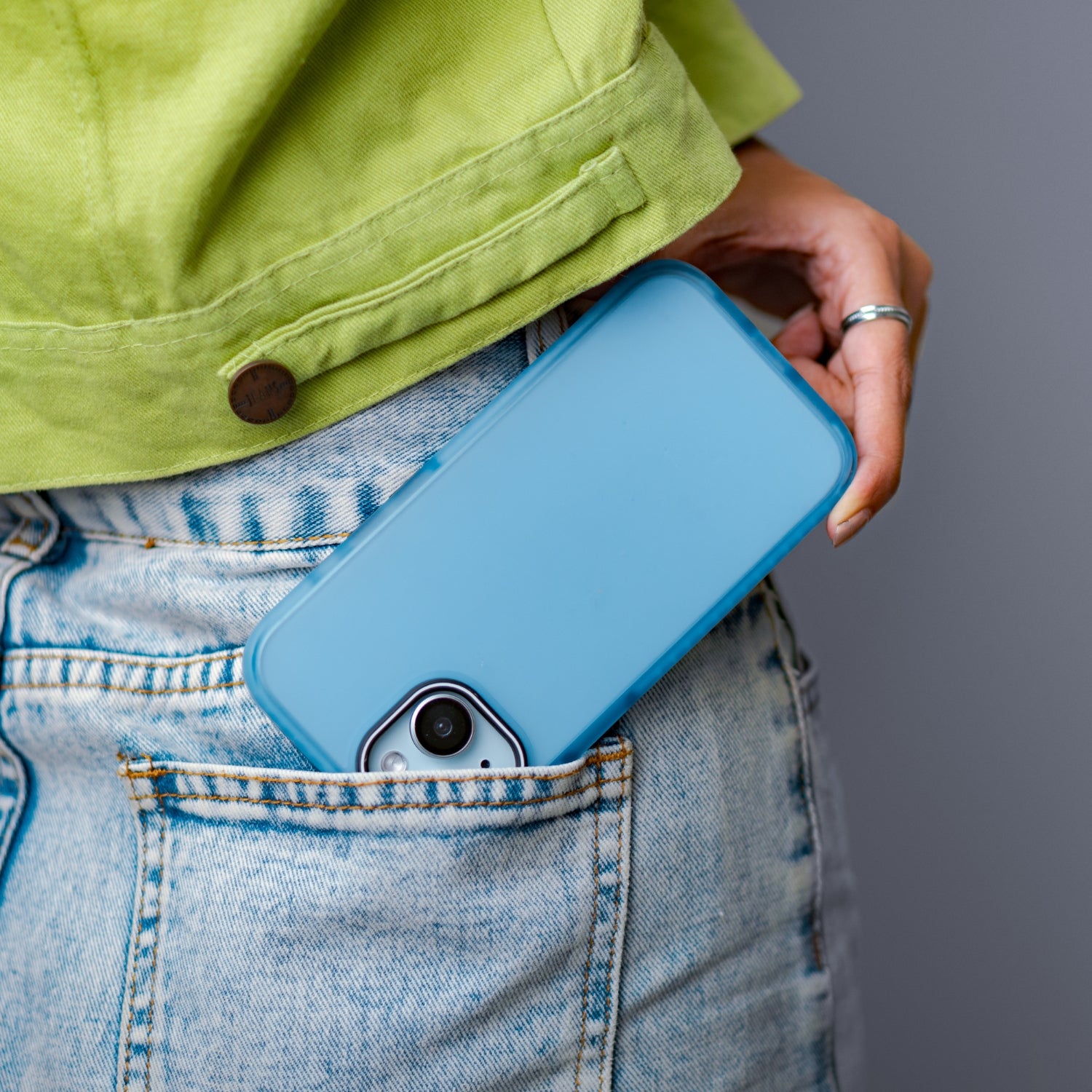 Bold Pro Case Cover For iPhone 15 Plus