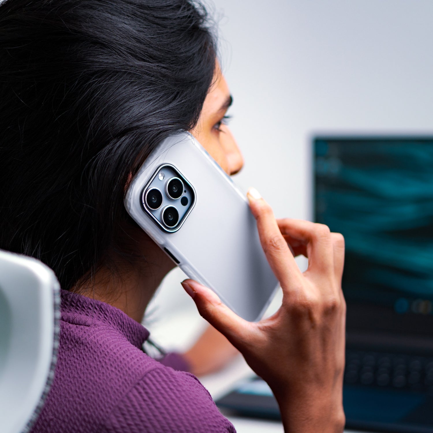 Bold Pro Case Cover For iPhone 15 Pro