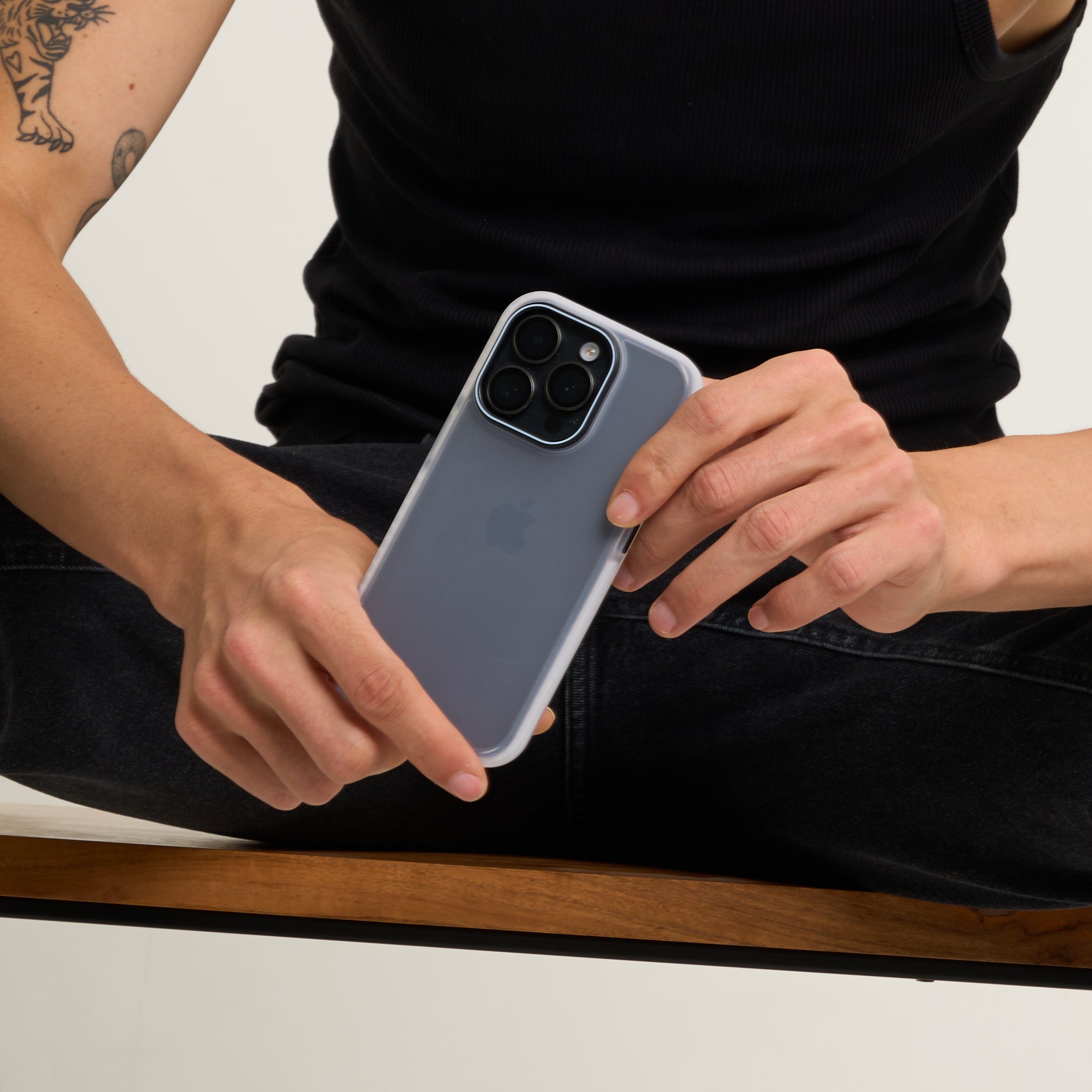 Bold Pro Case Cover For iPhone 16 Pro Max