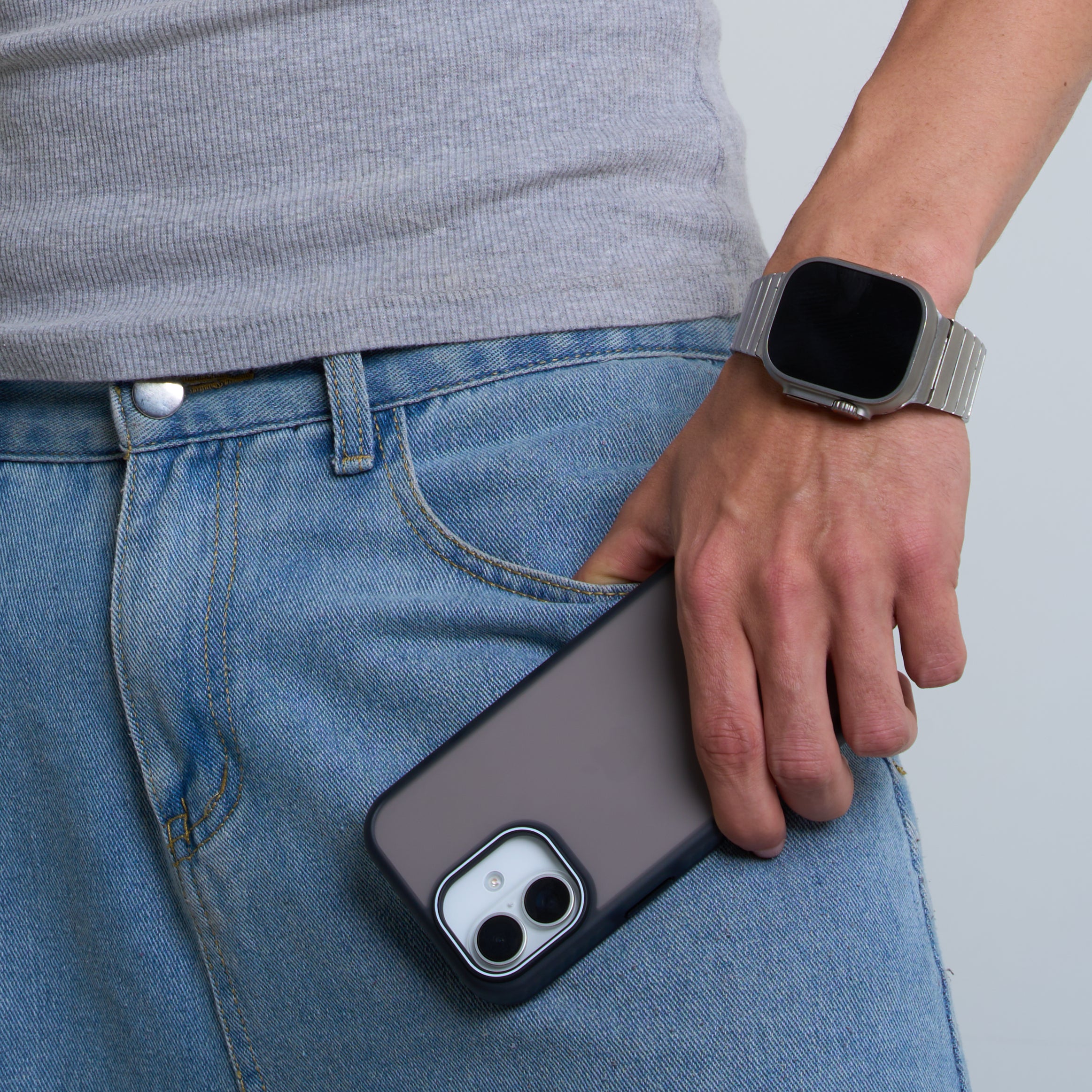 Bold Pro Case Cover For iPhone 16 Plus